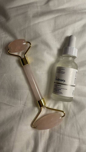 Get 3in1 deal real Gua sha stone and jade roller with the ordinary syrum